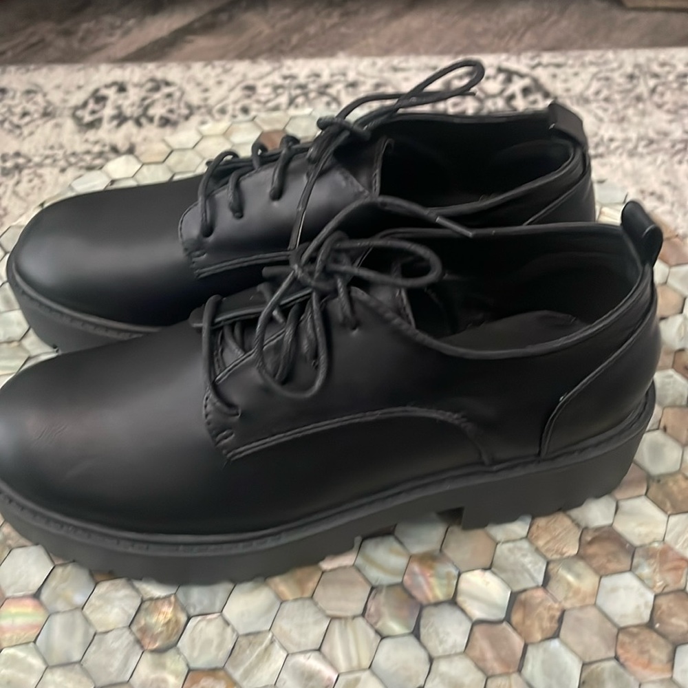 Chase + Chloe NWOT Lace-Up Platform Shoes